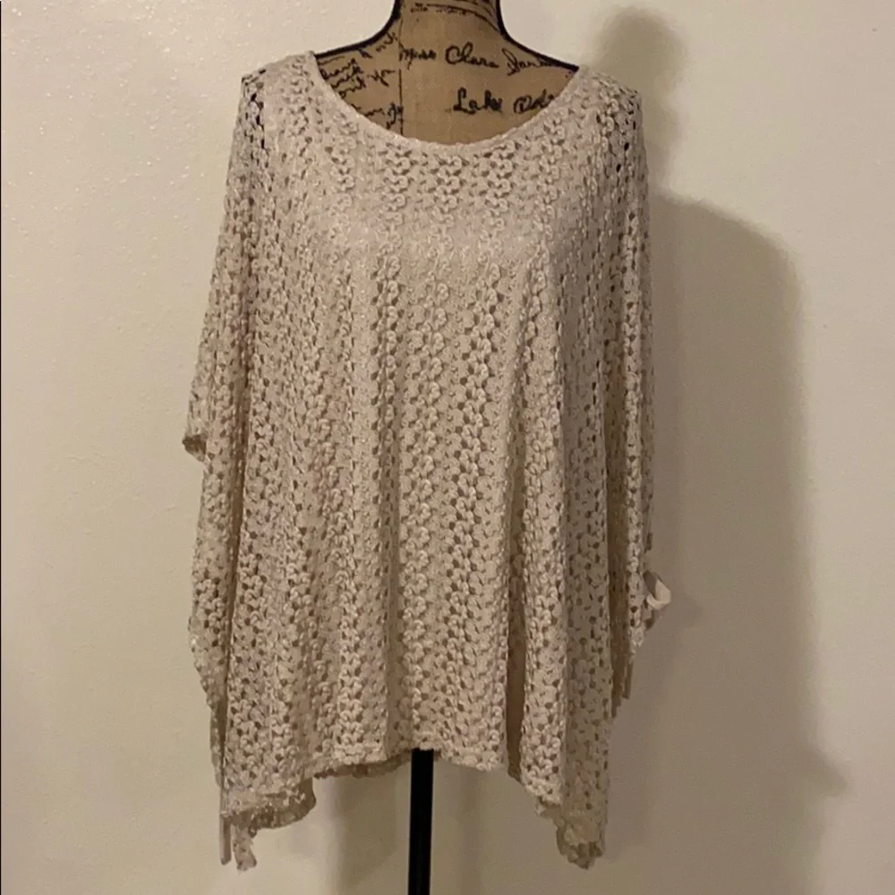 Beige blouse - Picture 2 of 5